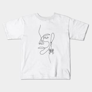 She's a Scorpio | One Line Drawing | One Line Art | Minimal | Minimalist Kids T-Shirt